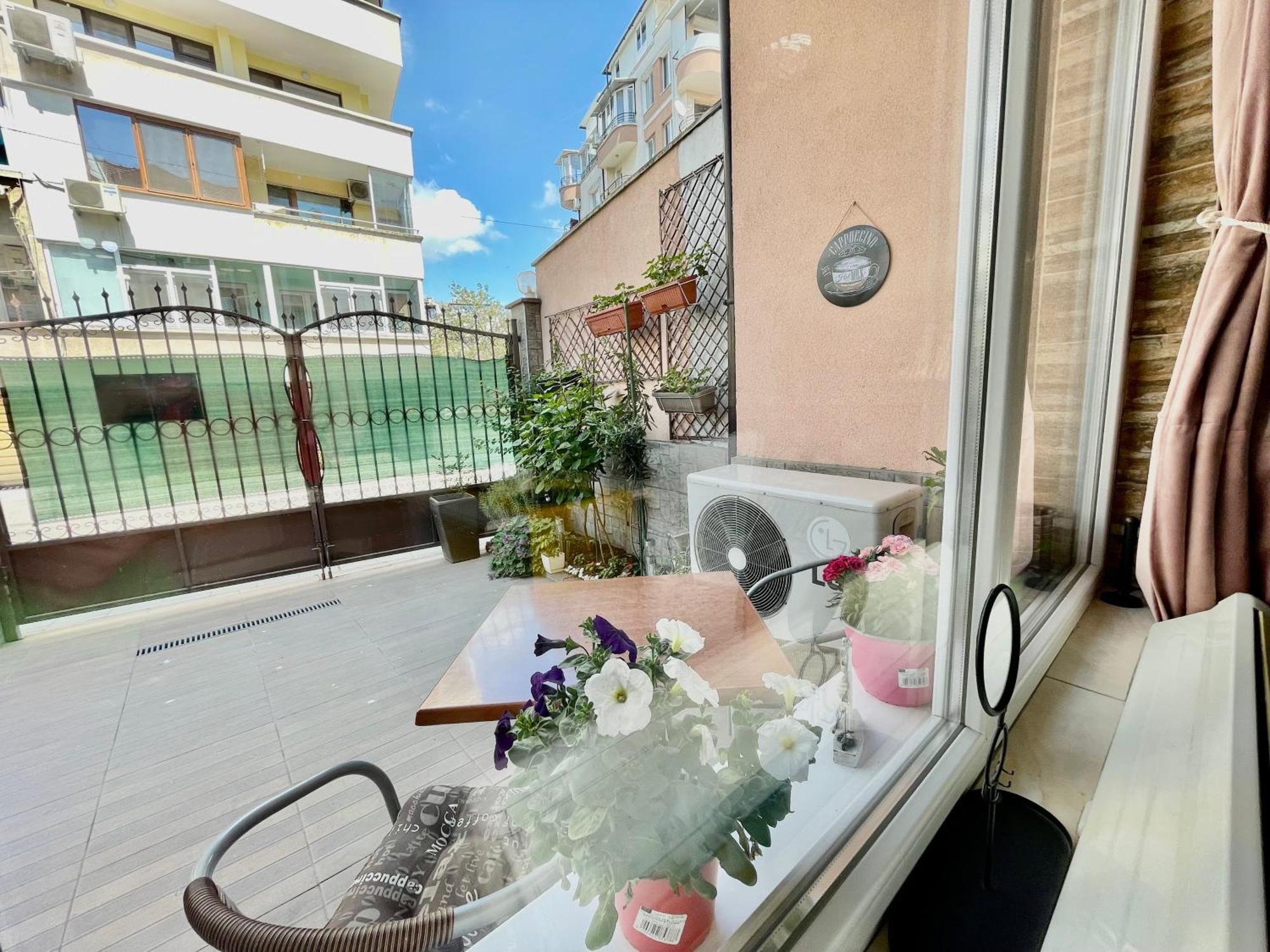 White Rose Guest Rooms Burgas Luaran gambar