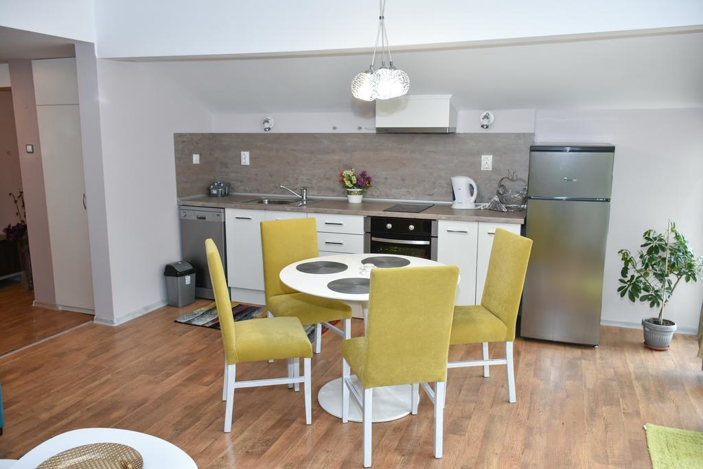 White Rose Guest Rooms Burgas Luaran gambar