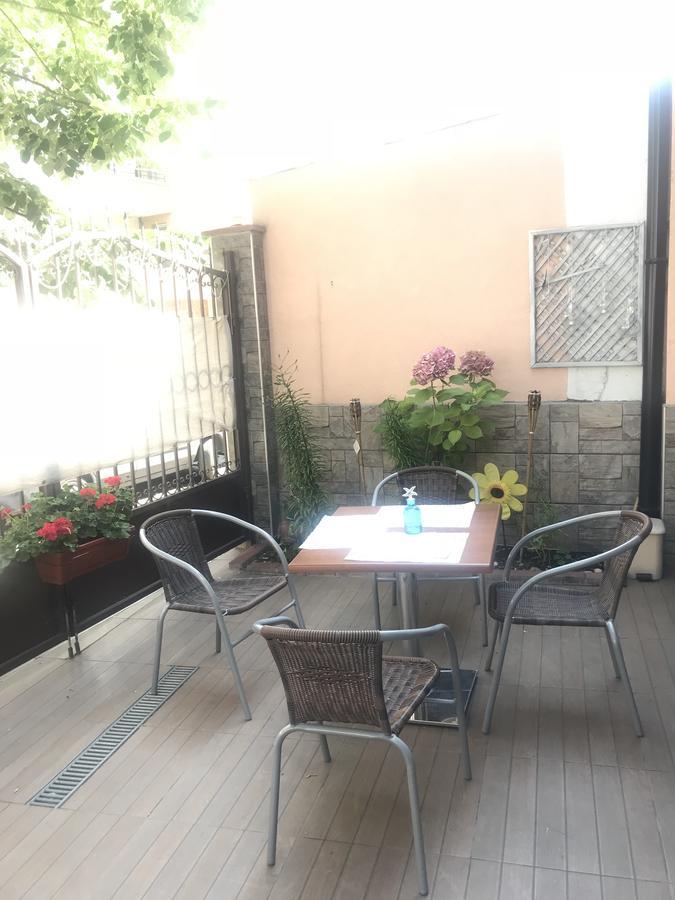 White Rose Guest Rooms Burgas Luaran gambar